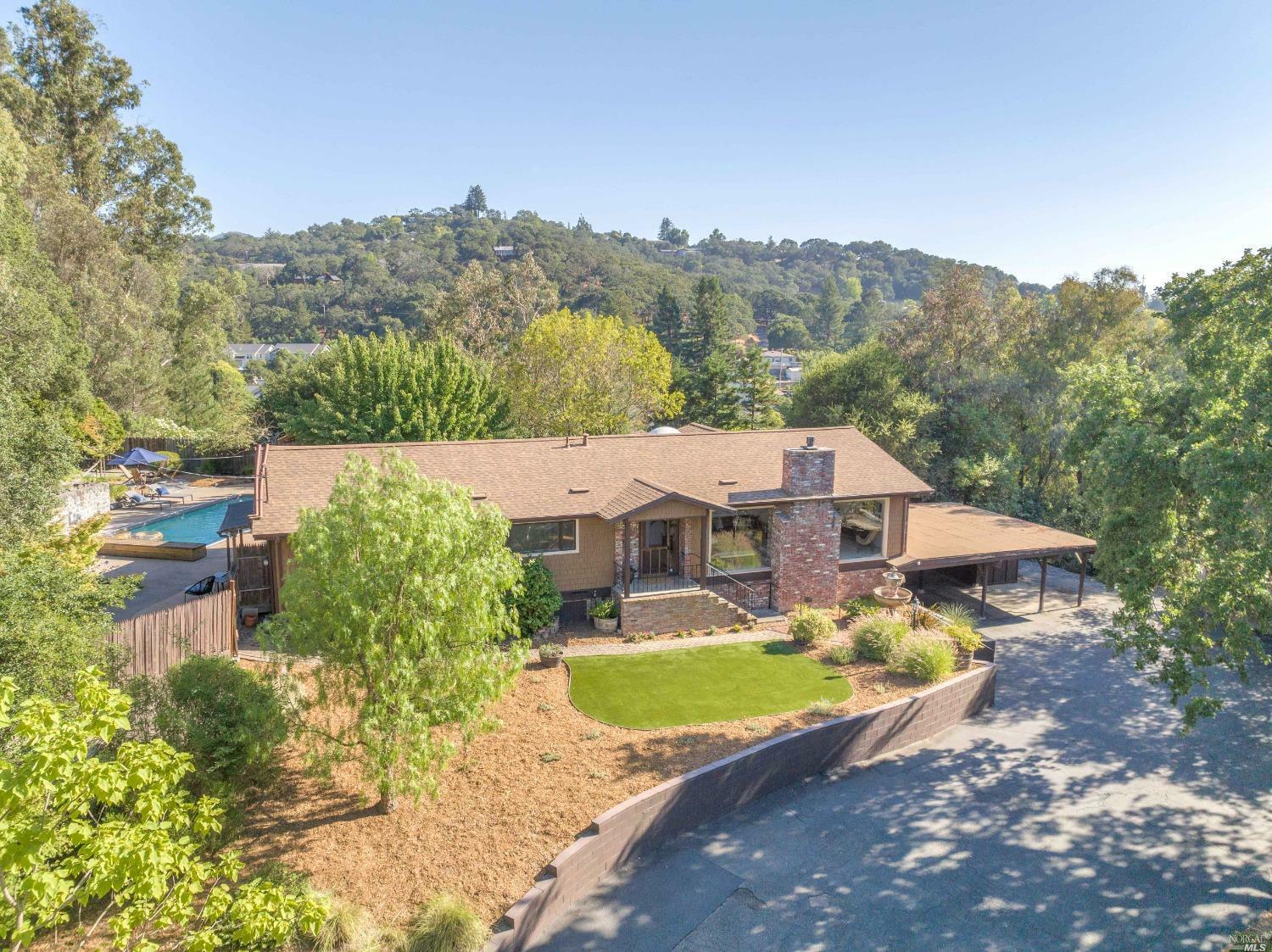 Property Photo: 1533 Ronne Drive CA 95404