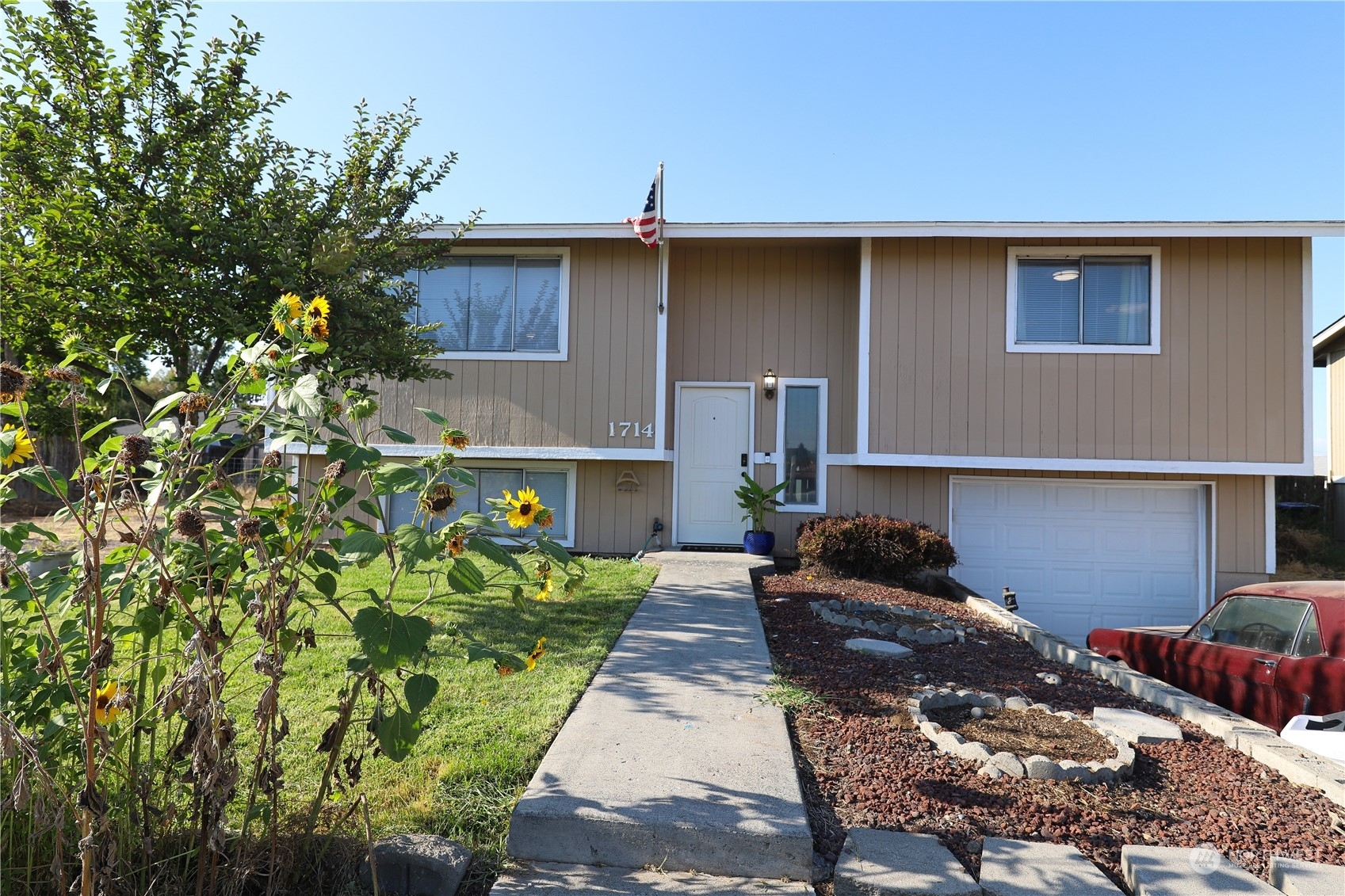 1714 Crouse St  Moses Lake WA 98837 photo