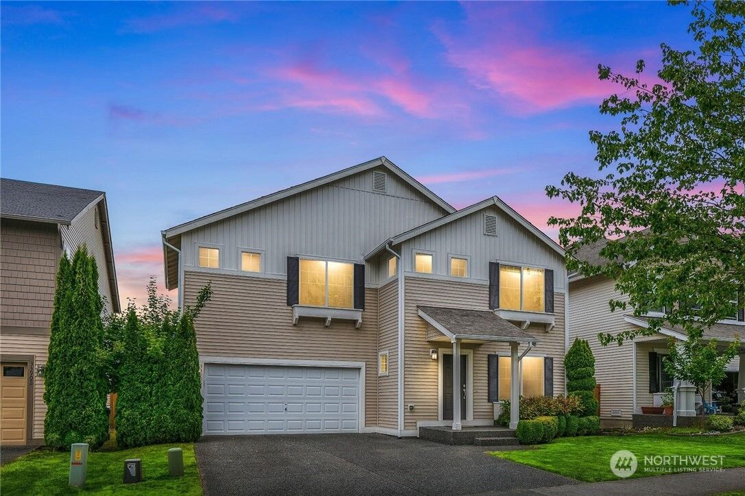 Property Photo:  33906 SE Odell Street  WA 98065 