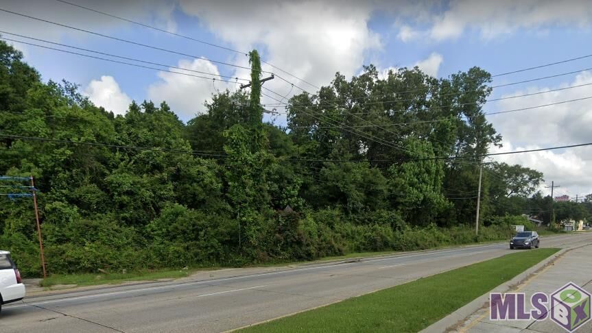 Property Photo: 12265 Plank Rd LA 70811