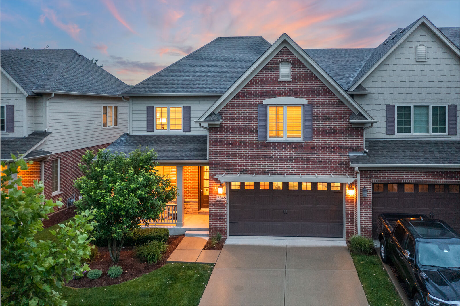 Property Photo:  2345 Kingsley Court  IL 60565 