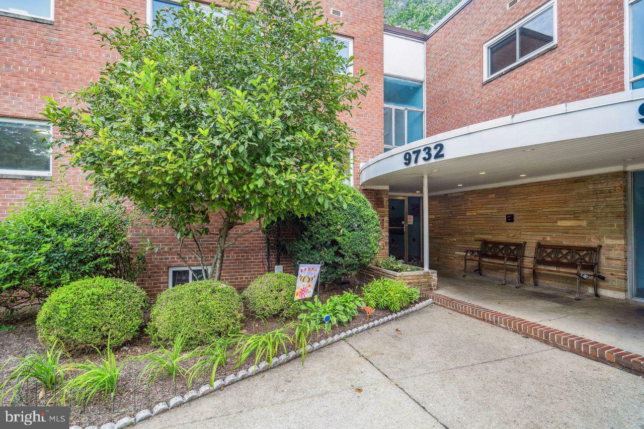 Property Photo: 9732 Glen Avenue 101-97 MD 20910