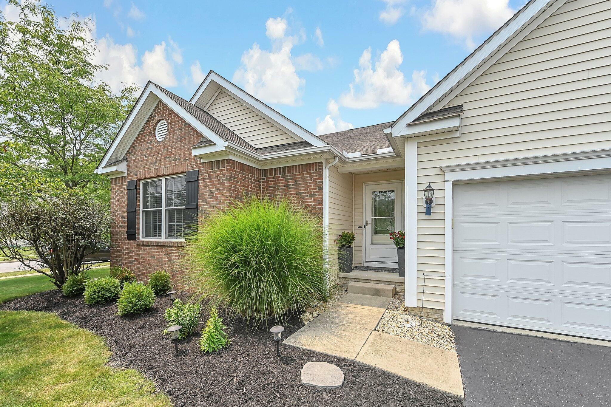 Property Photo: 711 Redwood Valley Drive OH 43004