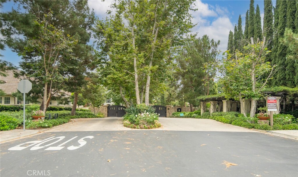 Property Photo: 26 New Dawn CA 92620