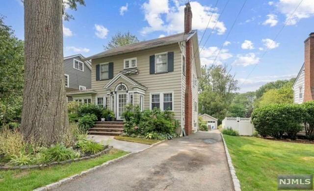 Property Photo:  549 Summit Avenue  NJ 07040 