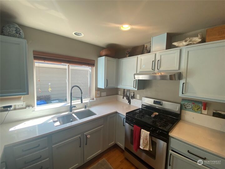 Property Photo: 5524 31st Avenue S WA 98108