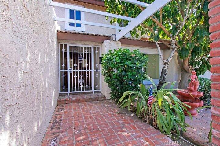 Property Photo: 7631 Sunnybrae Avenue CA 91306