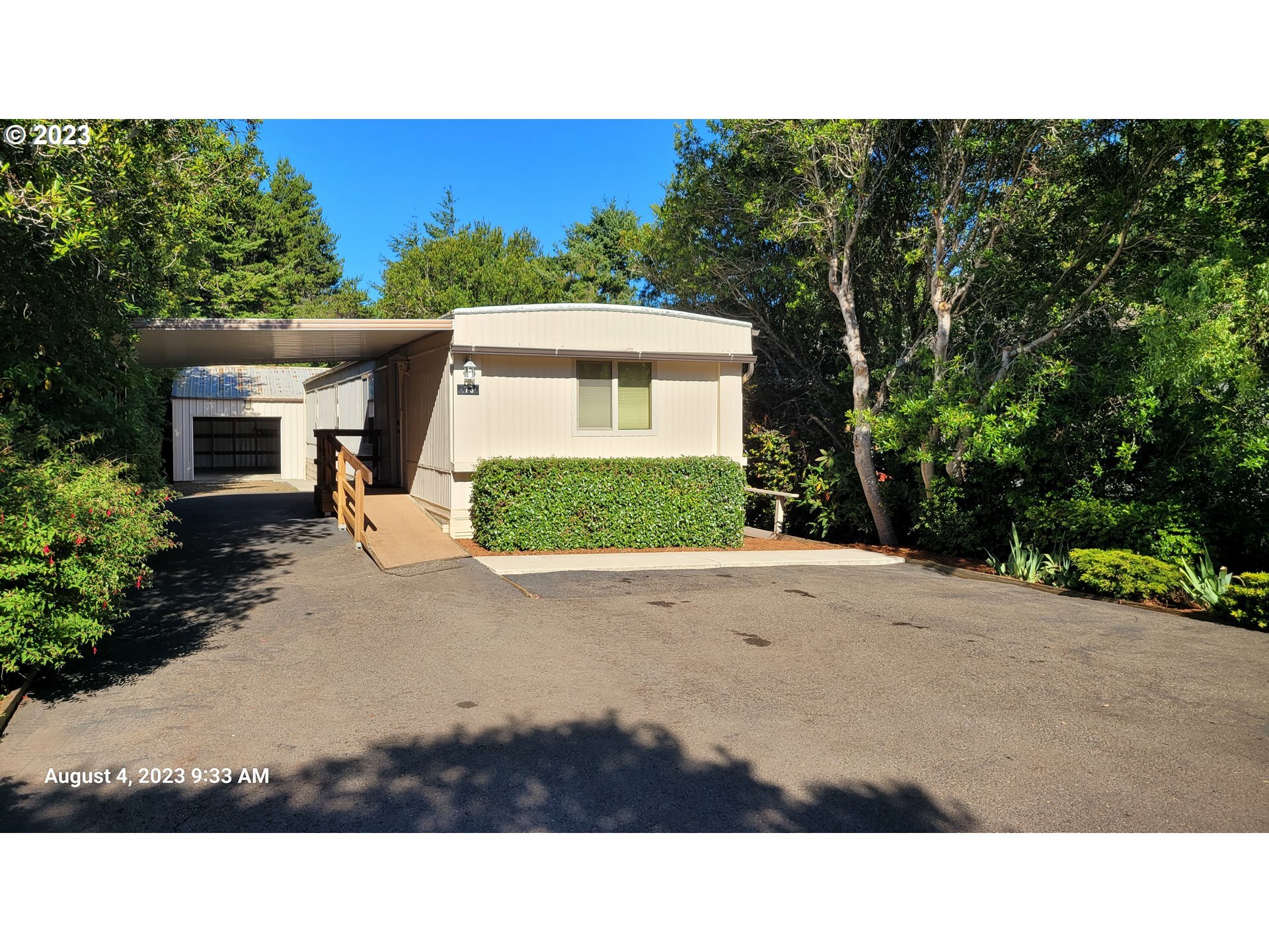 Property Photo:  1600 Rhododendron Dr 73  OR 97439 