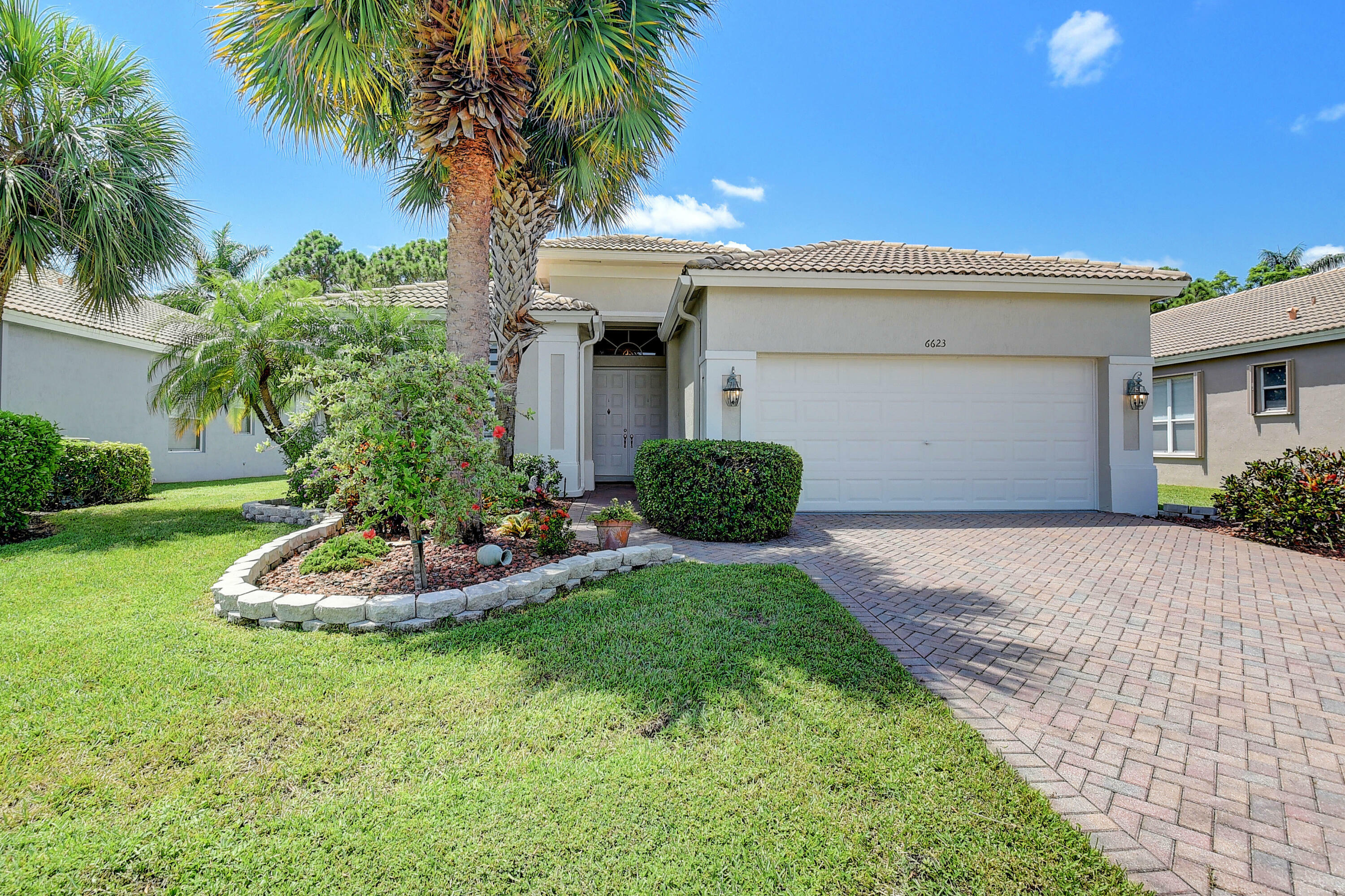 Property Photo: 6623 Southport Drive FL 33472