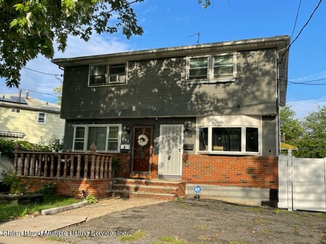 Property Photo: 945 Targee Street NY 10305