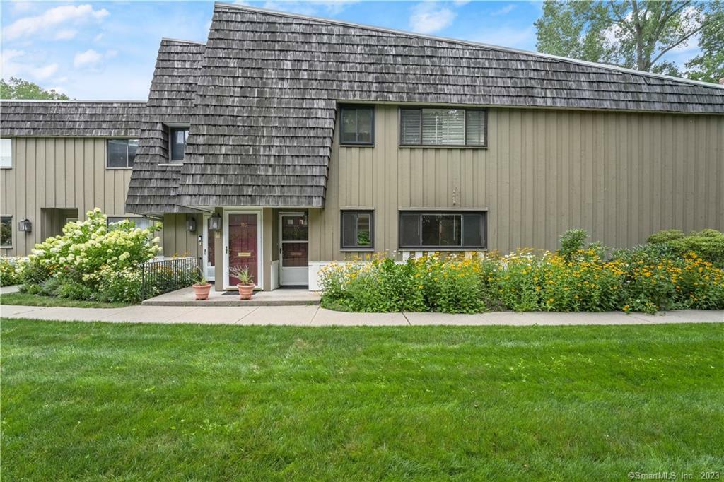 Property Photo: 115 Ledgebrook Drive 115 CT 06854