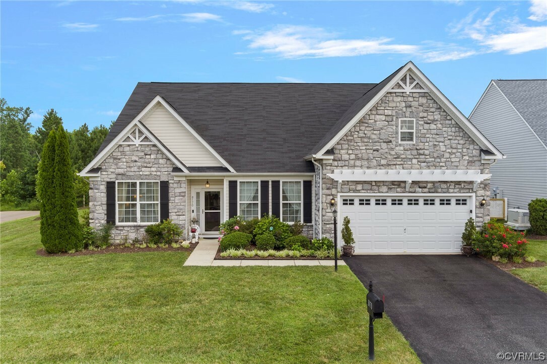 Property Photo: 8170 E Lord Botetourt Loop VA 23124