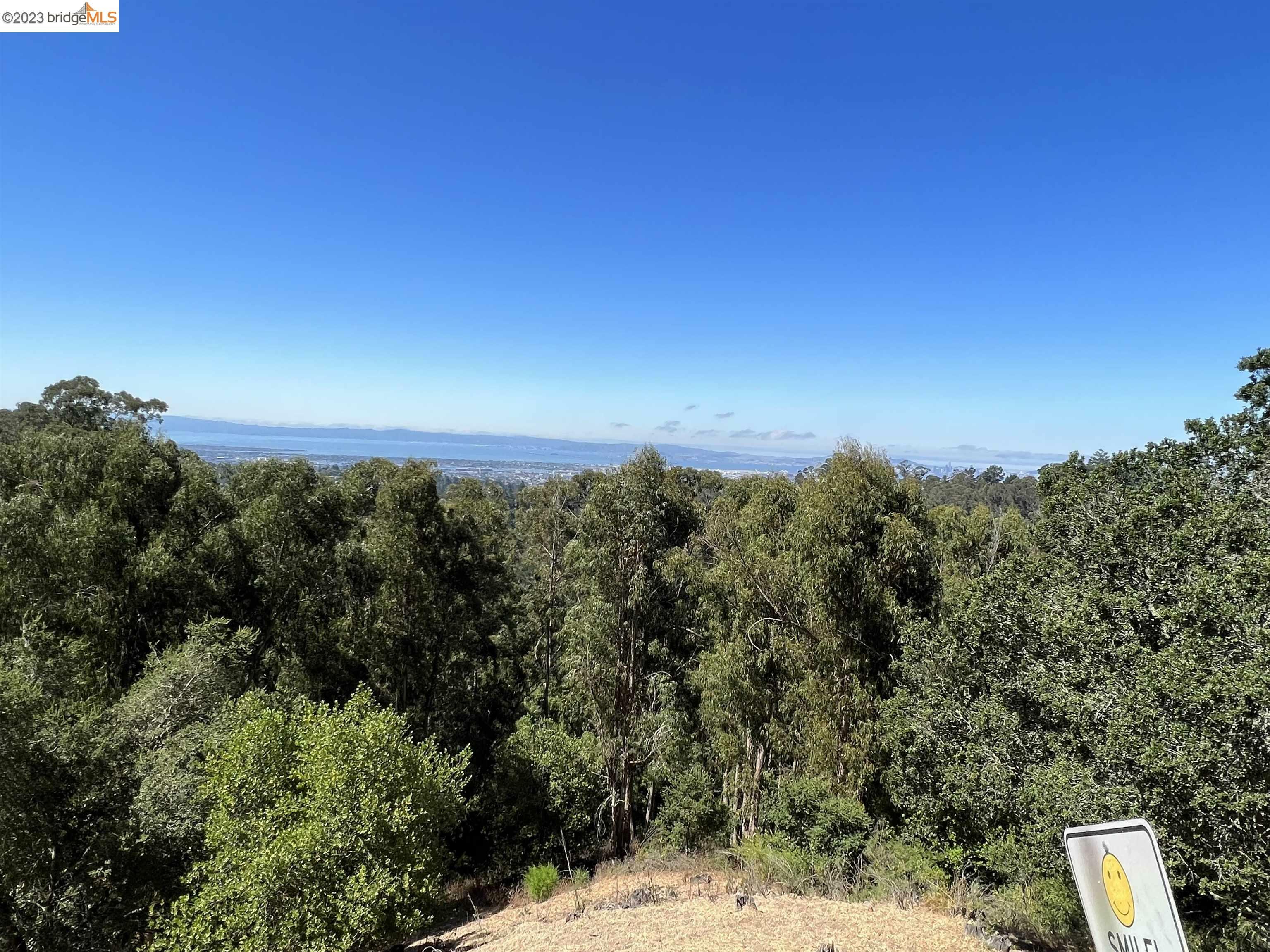 Property Photo:  0 Thorndale Dr  CA 94611 