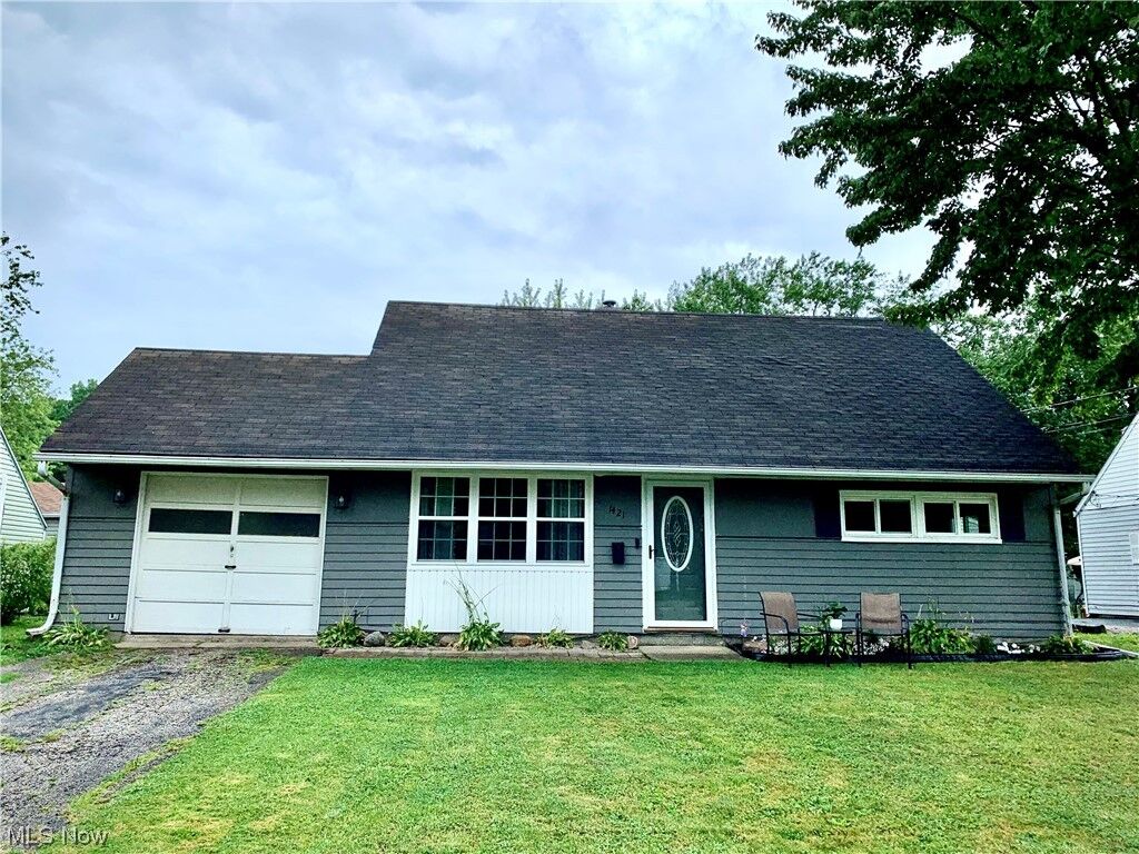 Property Photo:  1421 Norwood Drive  OH 44004 