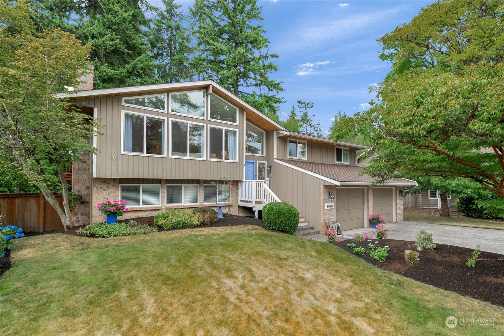 Property Photo:  14924 30th Drive SE  WA 98012 