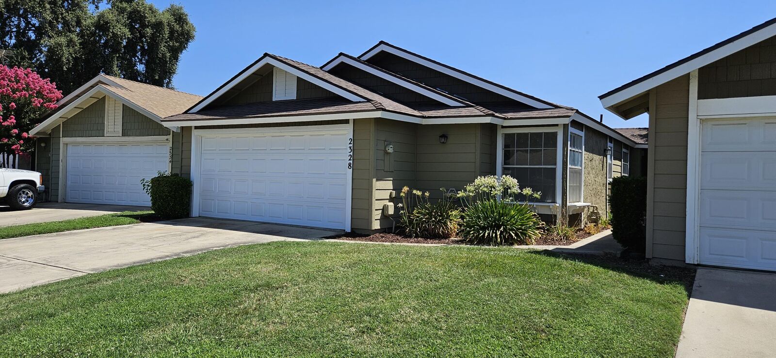 Property Photo:  2328 N Cain Street  CA 93292 