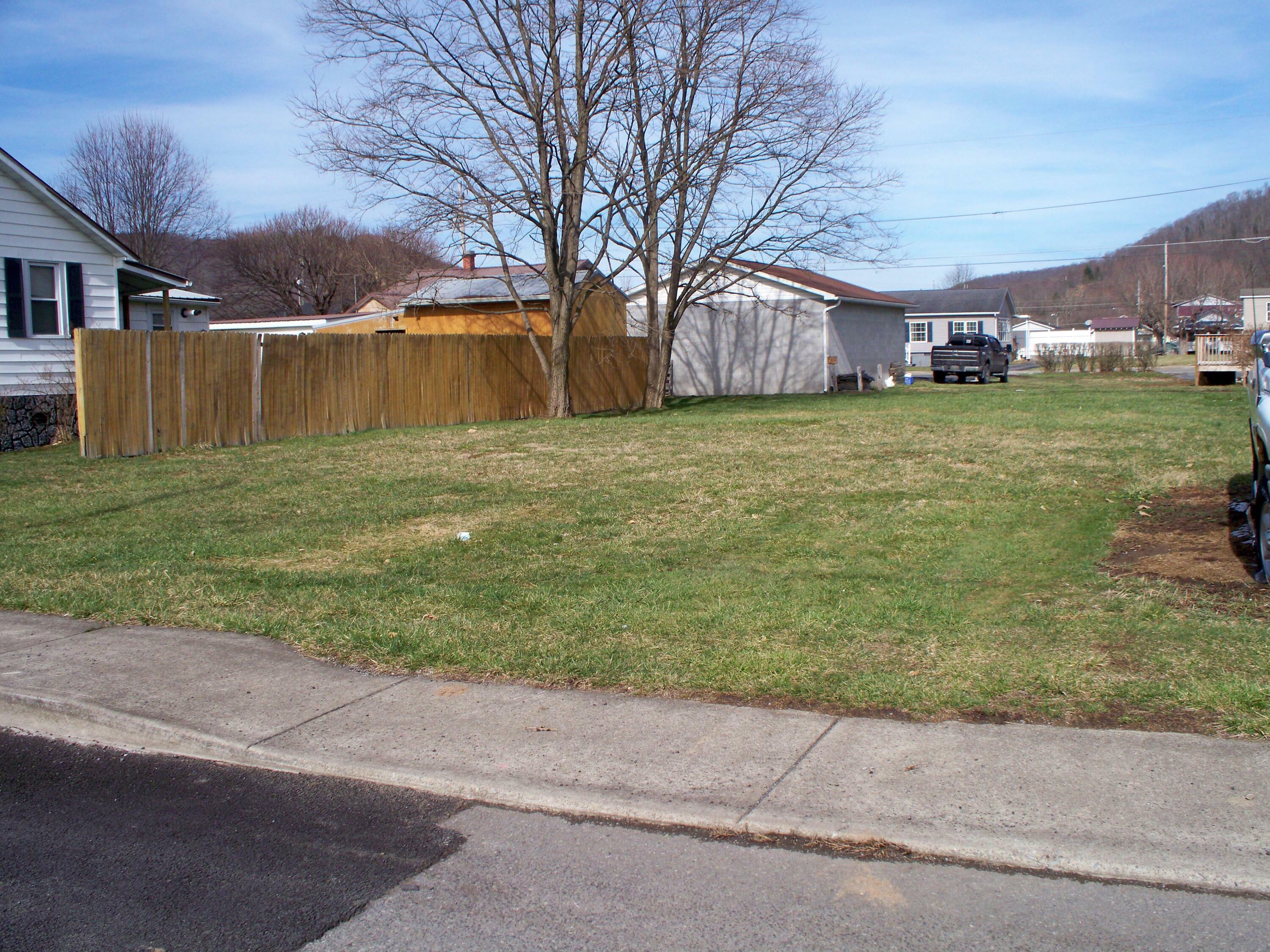 Property Photo:  213 5th St  WV 25962 