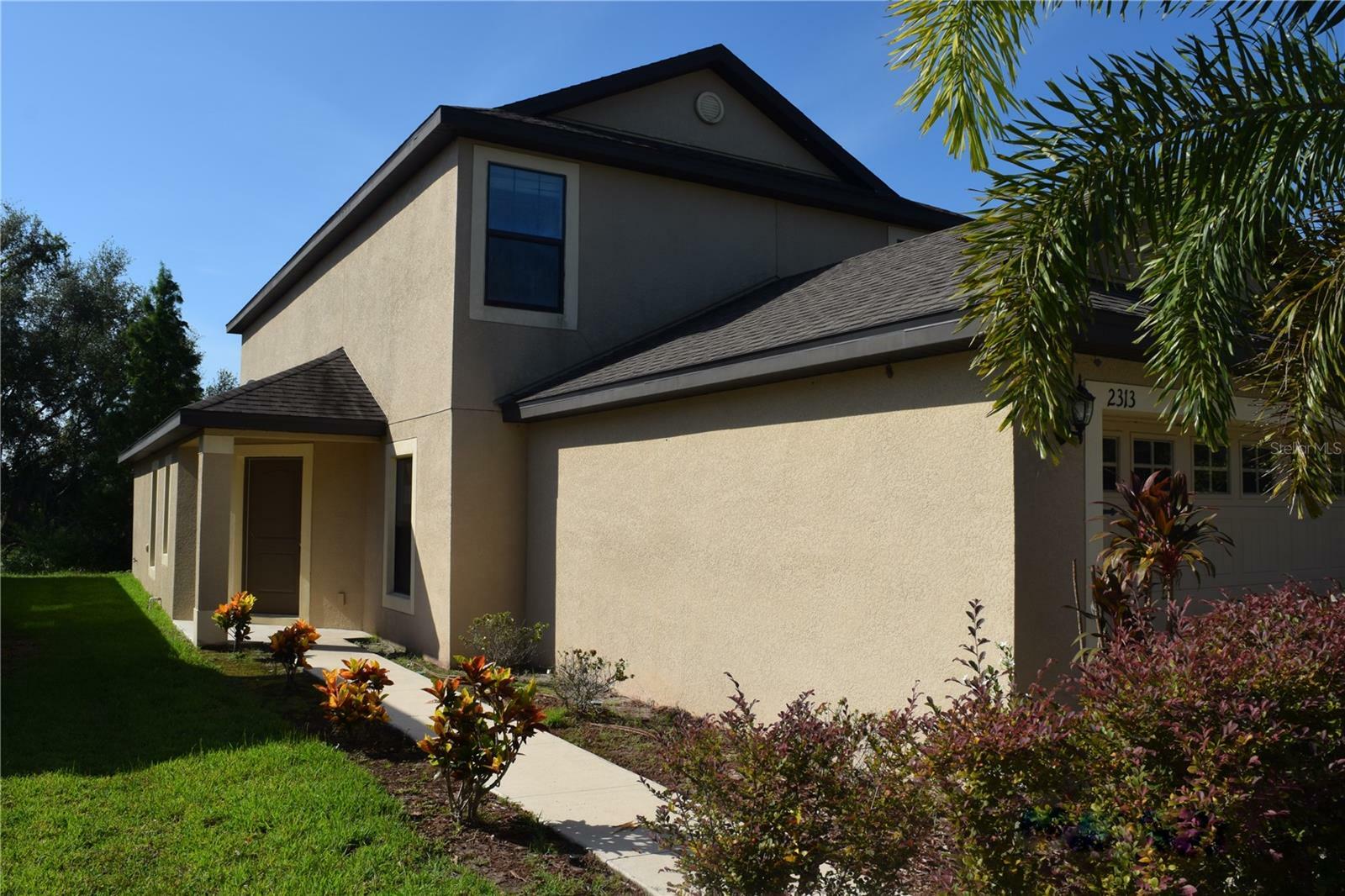 Property Photo: 2313 Caspian Drive FL 33805
