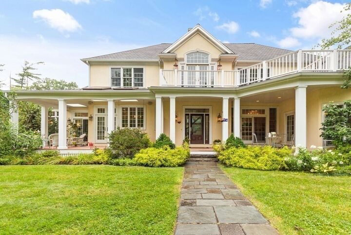 Property Photo: 6 Chickadee Ln MA 02356