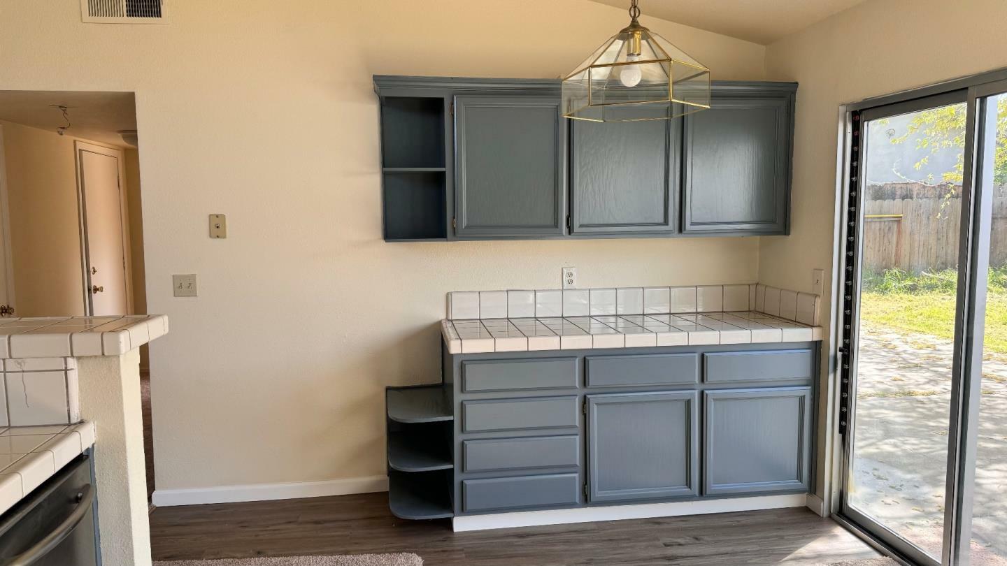 Property Photo: 2734 Nemaha Way CA 95206