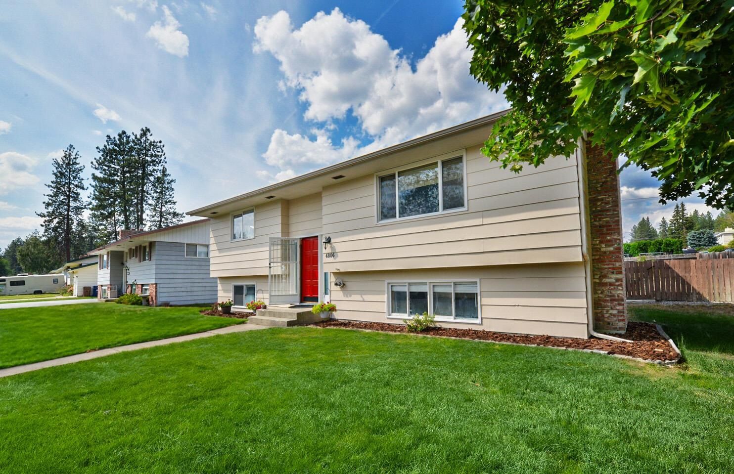 Property Photo: 4806 W Francis Ave WA 99208