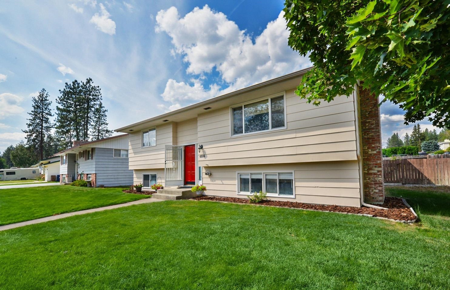 Property Photo:  4806 W Francis Ave  WA 99208 