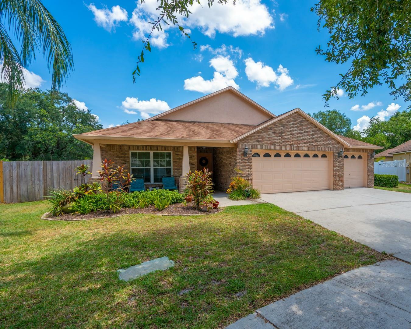 Property Photo:  6632 Thackston Drive  FL 33578 