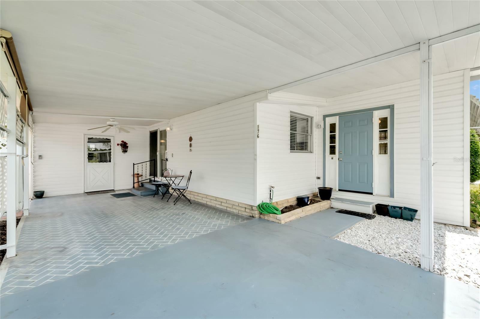 Property Photo: 176 Paradise N FL 34788