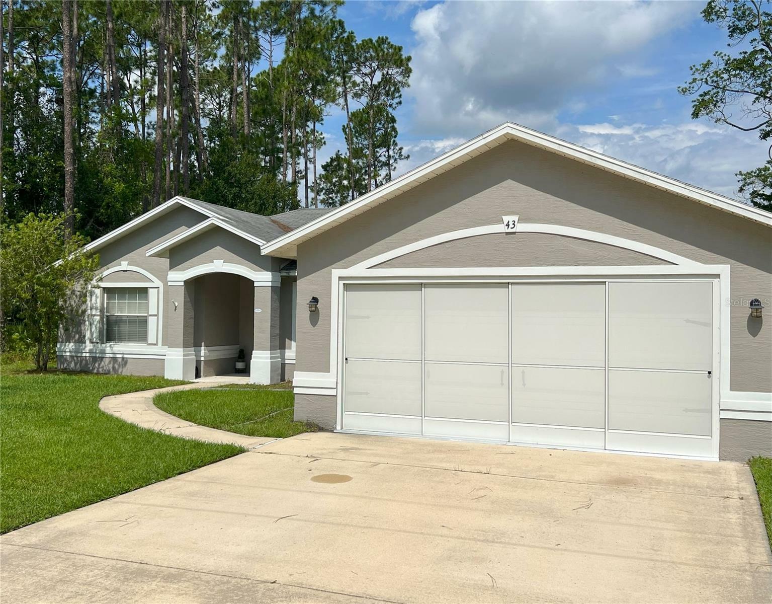 Property Photo:  43 Bennett Lane  FL 32137 