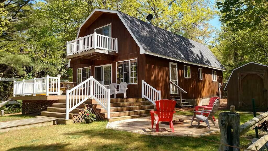 539 N Lighthouse Drive  Mears MI 49436 photo