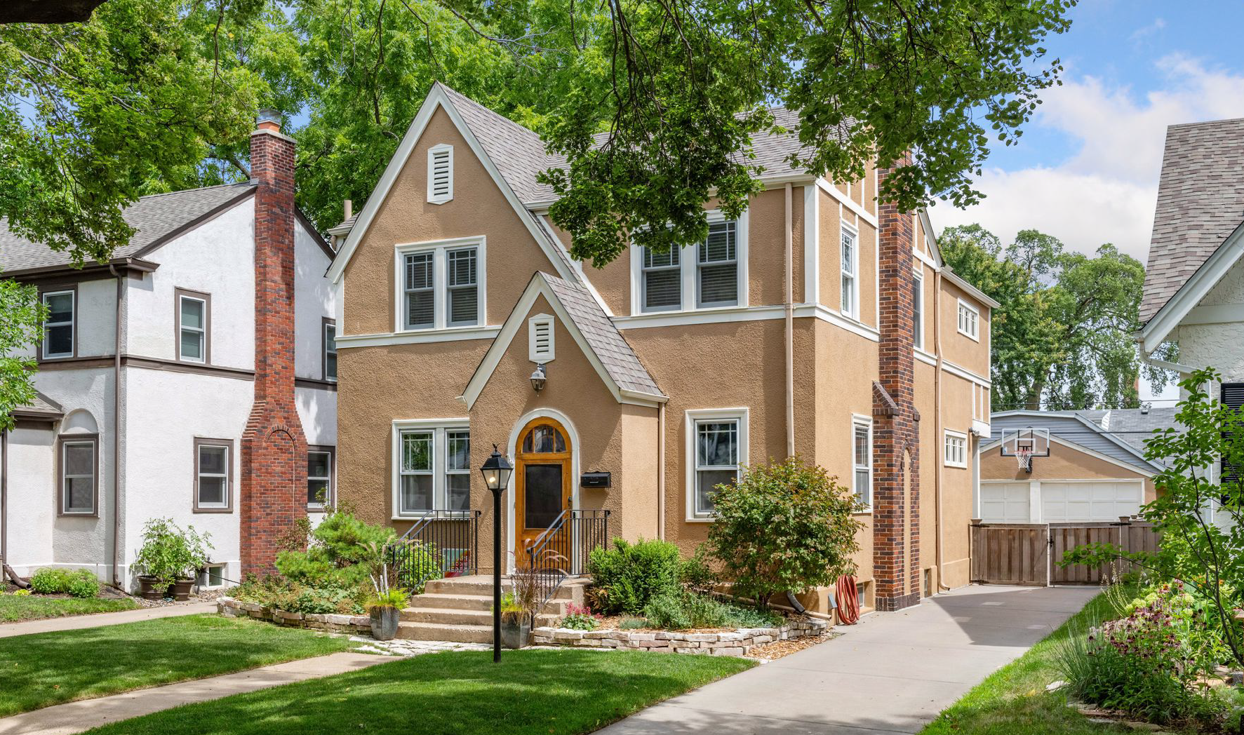 Property Photo:  4625 Ewing Avenue S  MN 55410 