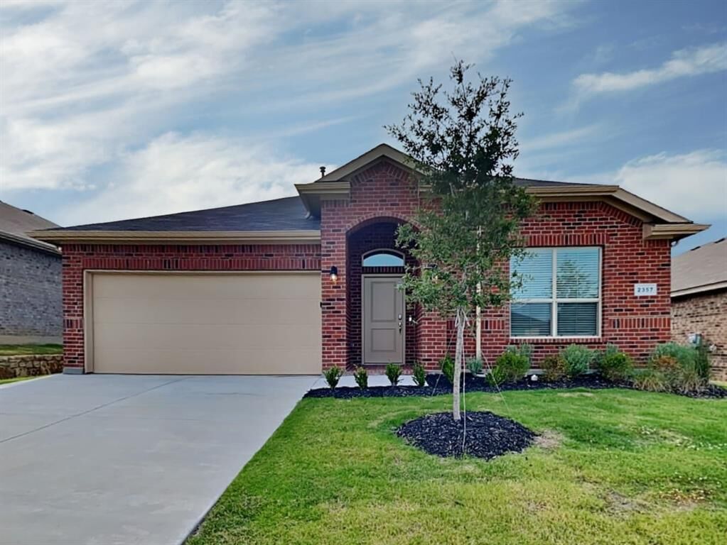 Property Photo: 2357 Briscoe Ranch TX 76087