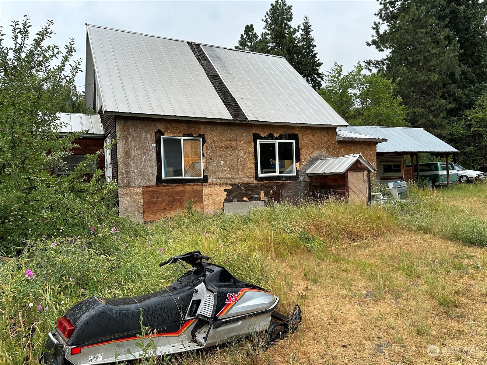 Property Photo:  605 Ronald Ave  WA 98922 