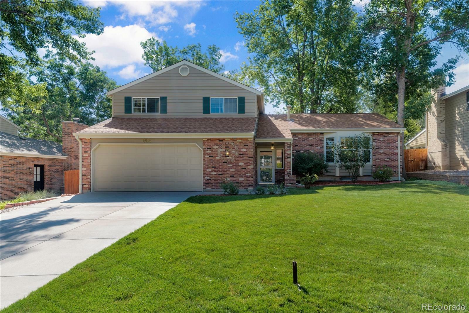 Property Photo: 954 E Nichols Avenue CO 80122