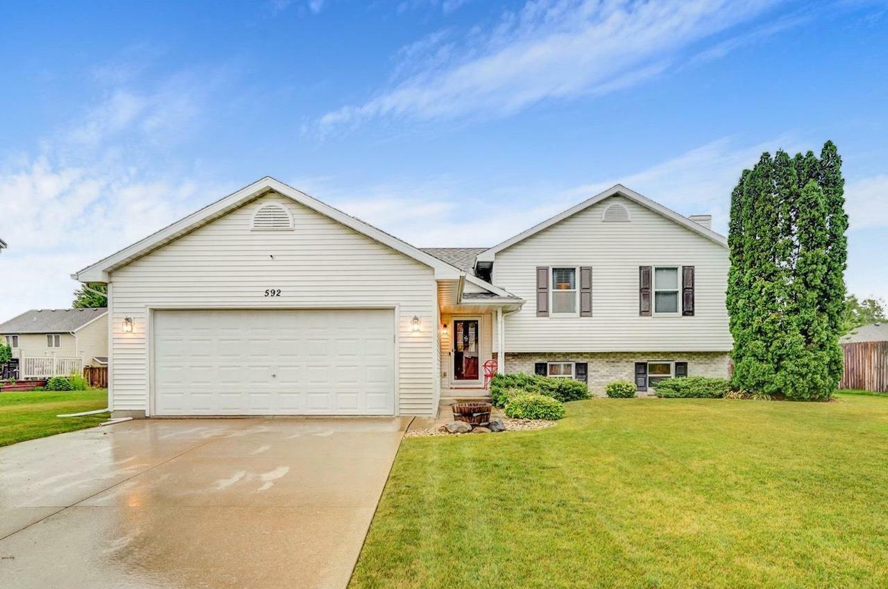 Property Photo:  592 Ruxton Ridge Drive  WI 53590 