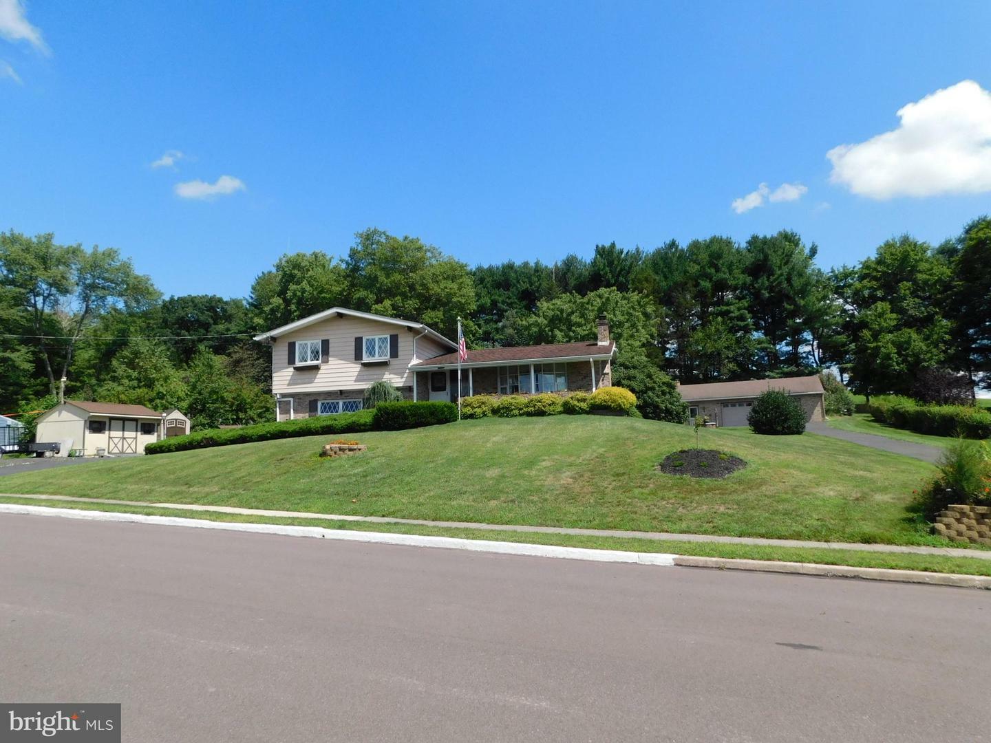 Property Photo:  706 Roberts Drive  PA 19464 