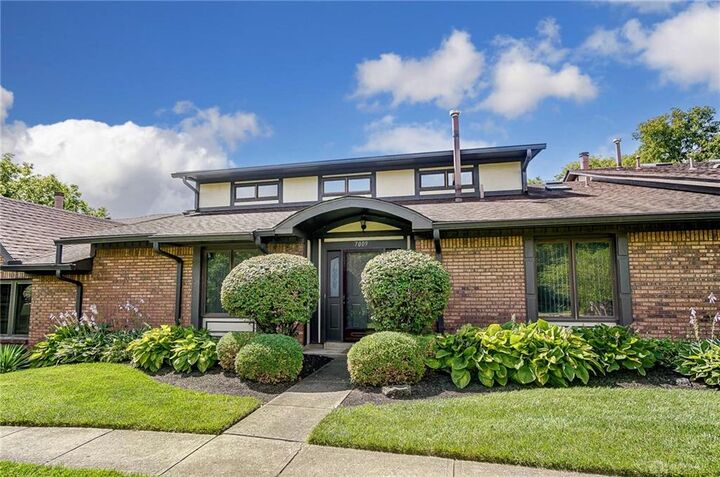 7009 Fallen Oak Trace  Centerville OH 45459 photo