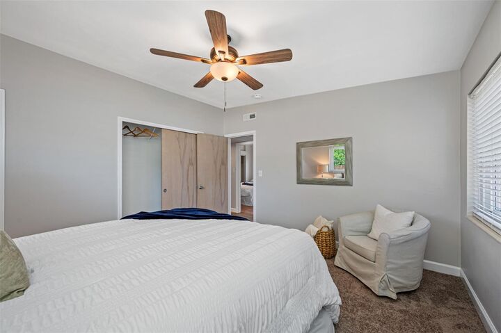 Property Photo:  2001 32nd Street W  FL 34205 
