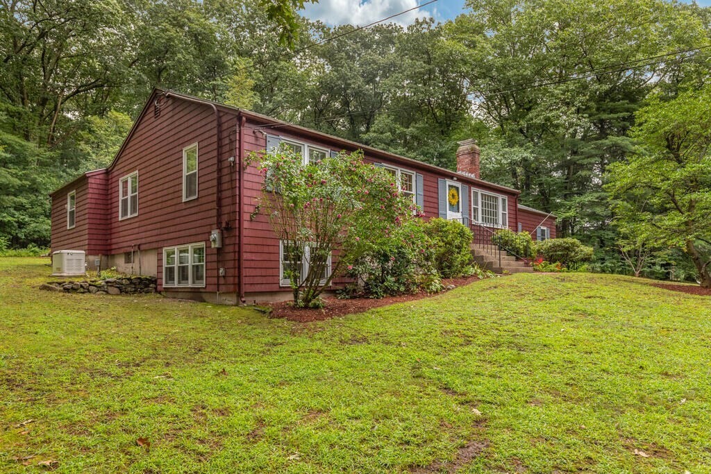 Property Photo: 10 Galloway Rd MA 01824