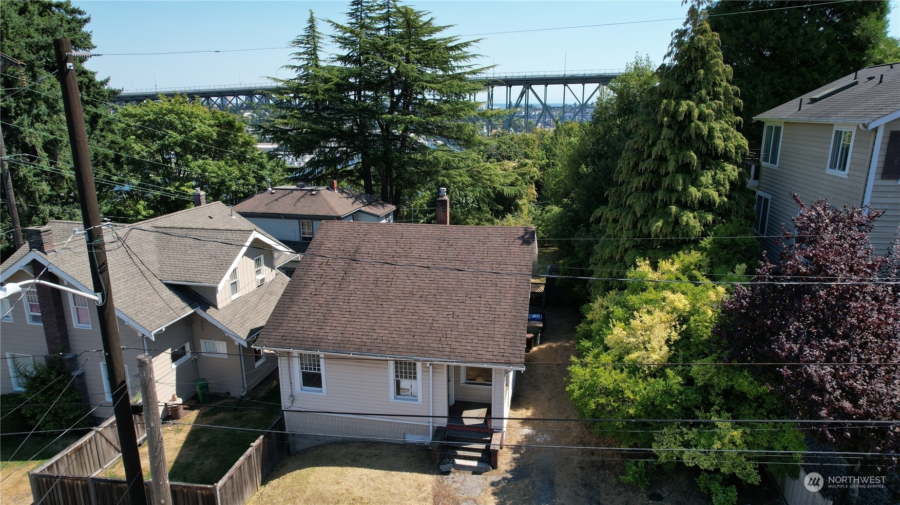 Property Photo:  2728 Nob Hill Avenue N  WA 98109 