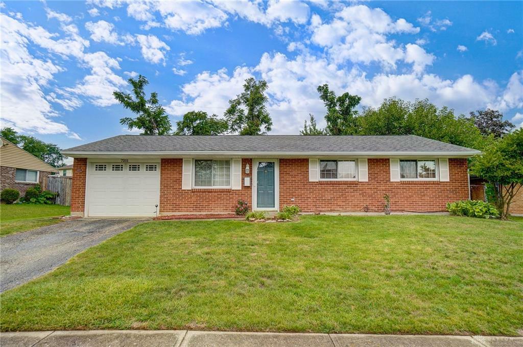 Property Photo: 7211 Sancroft Drive OH 45424