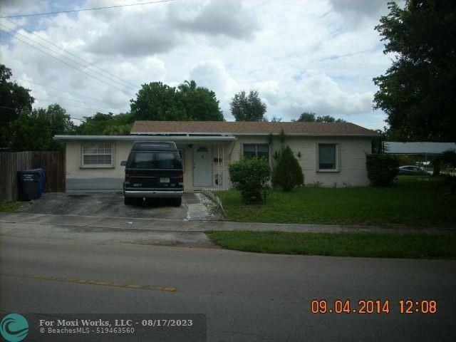 Property Photo: 6737 Raleigh St FL 33024
