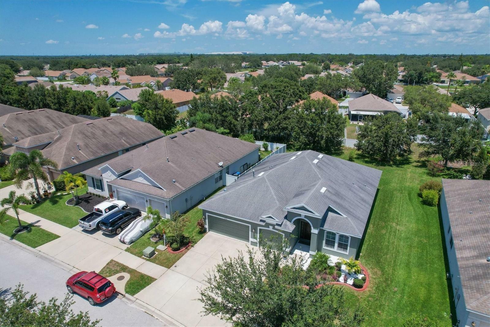 Property Photo: 10304 Holland Road FL 33578