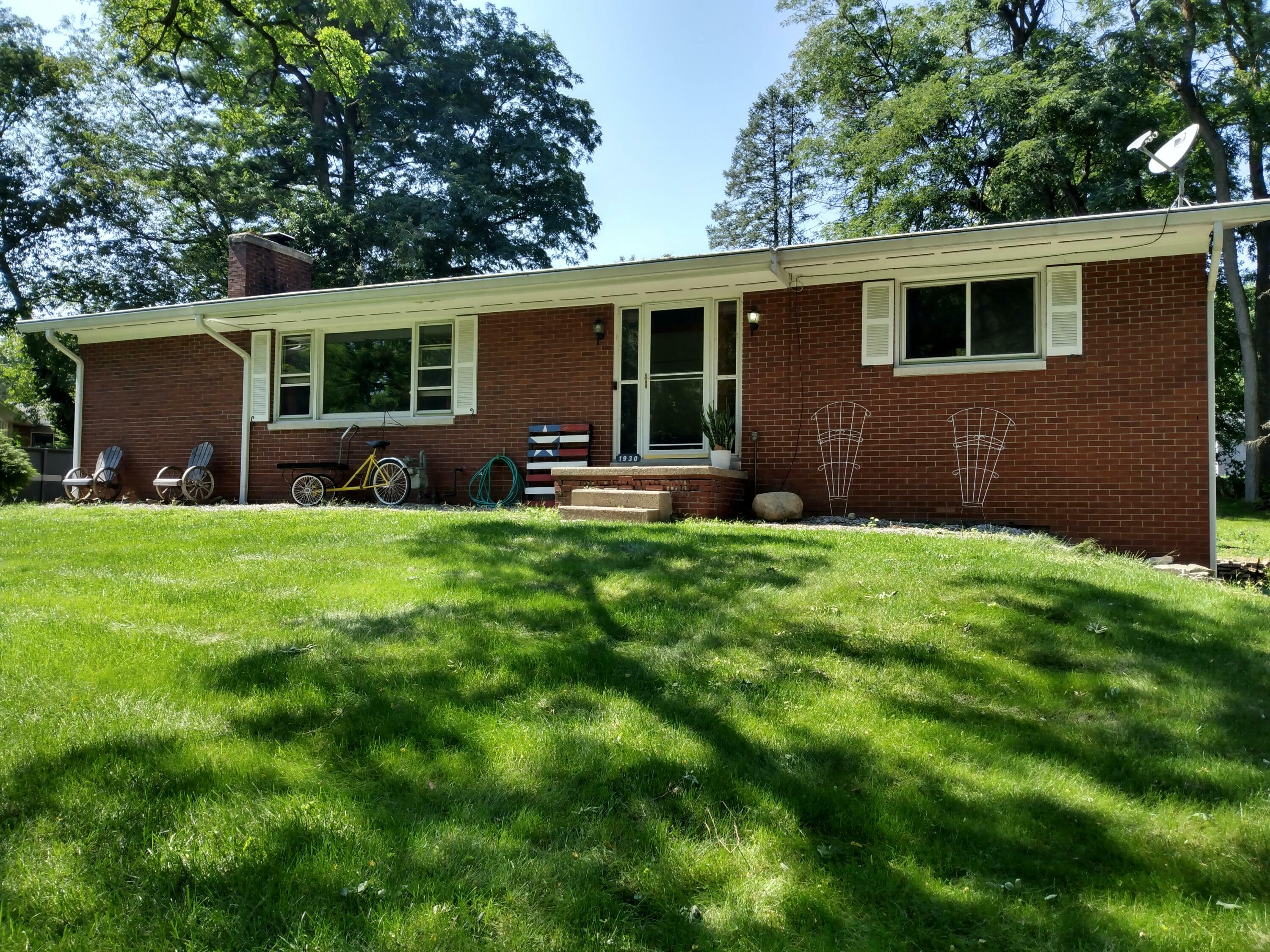 Property Photo:  1930 Champlain Drive  MI 49120 