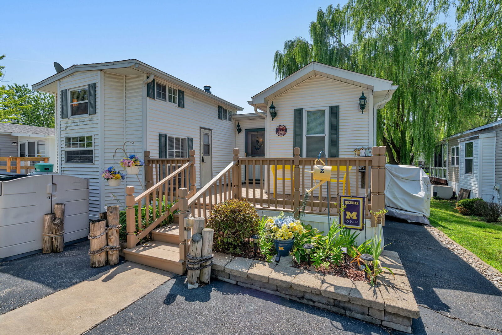 Property Photo:  87 Dinosaur Road  IL 60481