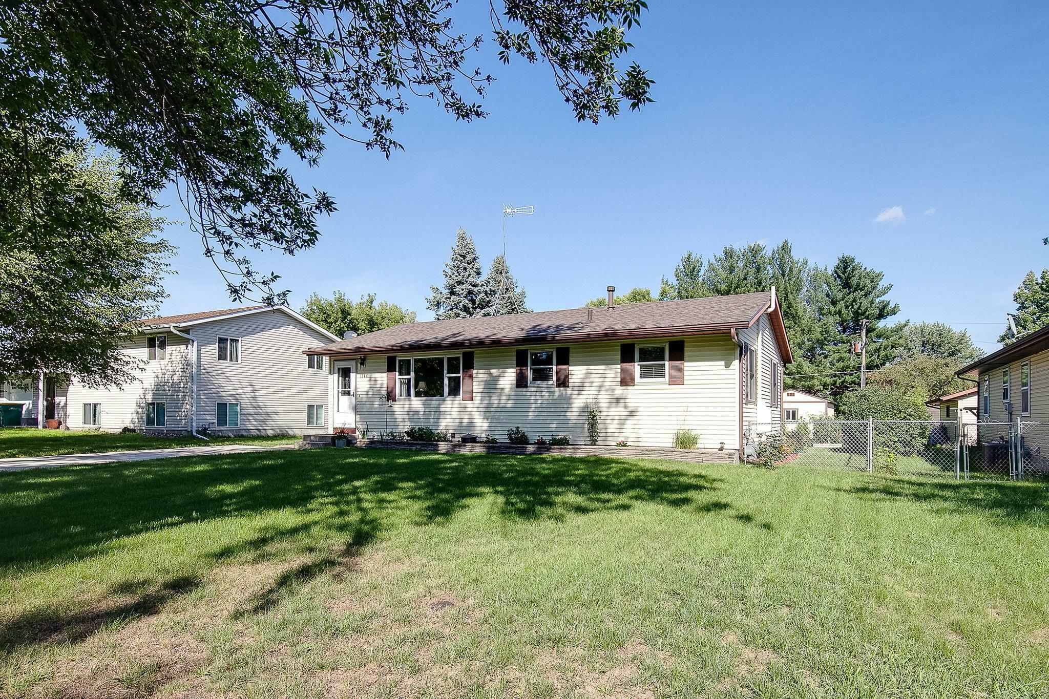 Property Photo:  1104 6th Avenue N  MN 55371 