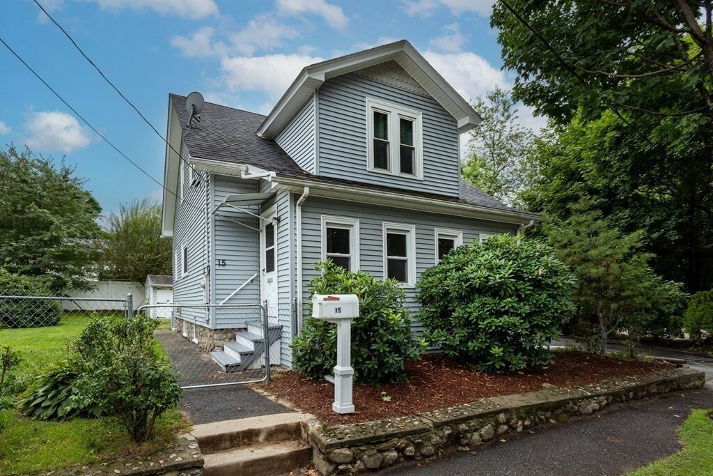 Property Photo:  15 Clason Rd  MA 01606 