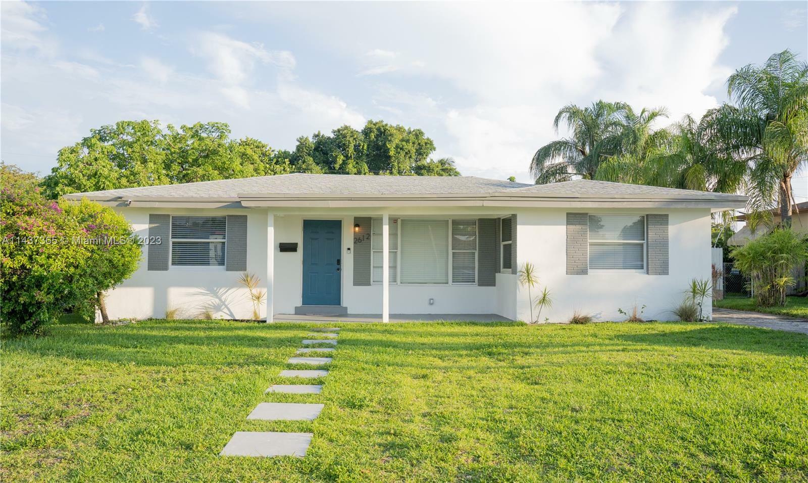 Property Photo:  2612 Rodman St  FL 33020 