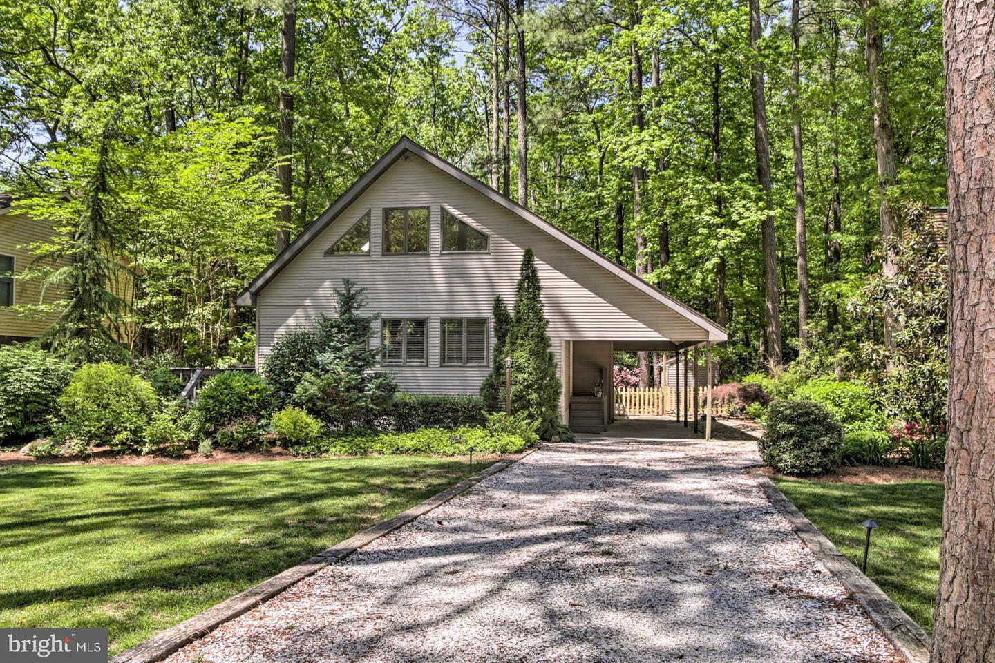 Property Photo: 16 Pinehurst Road MD 21811