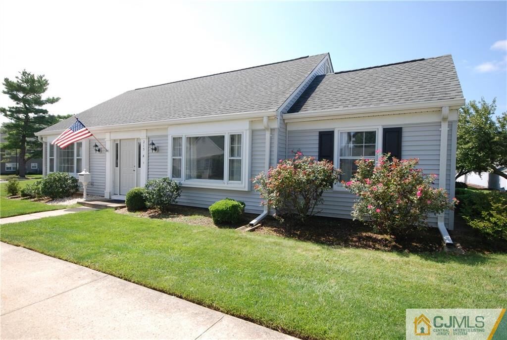 Property Photo:  215 Mayflower Way A  NJ 08831 